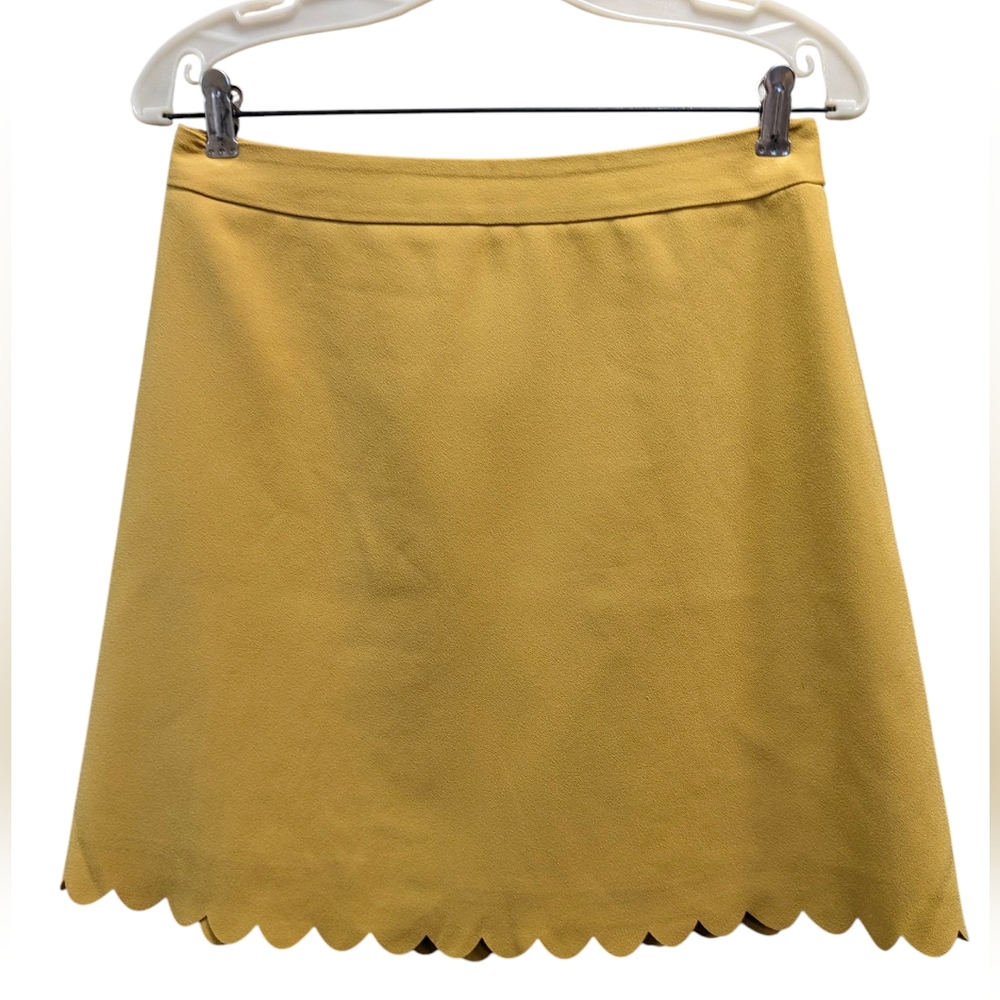 Banana Republic Golden Yellow A-Line Skirt With Scalloped Hem Size 2
